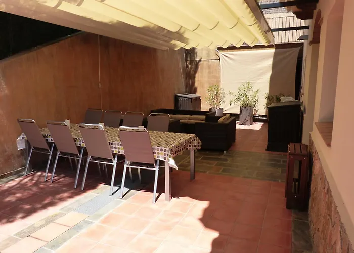 Villa Montgrí 27 *