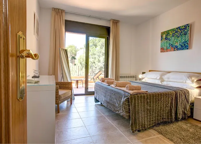 Villa Montgri 27 *