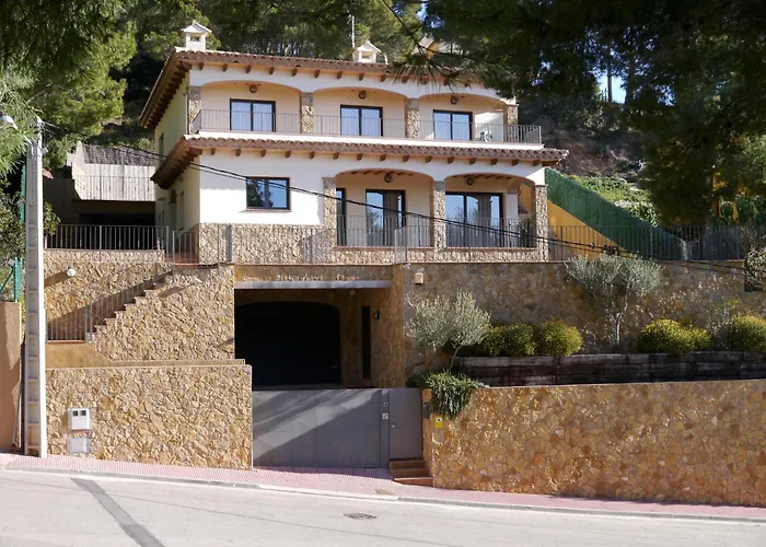 Montgri 27 Villa *